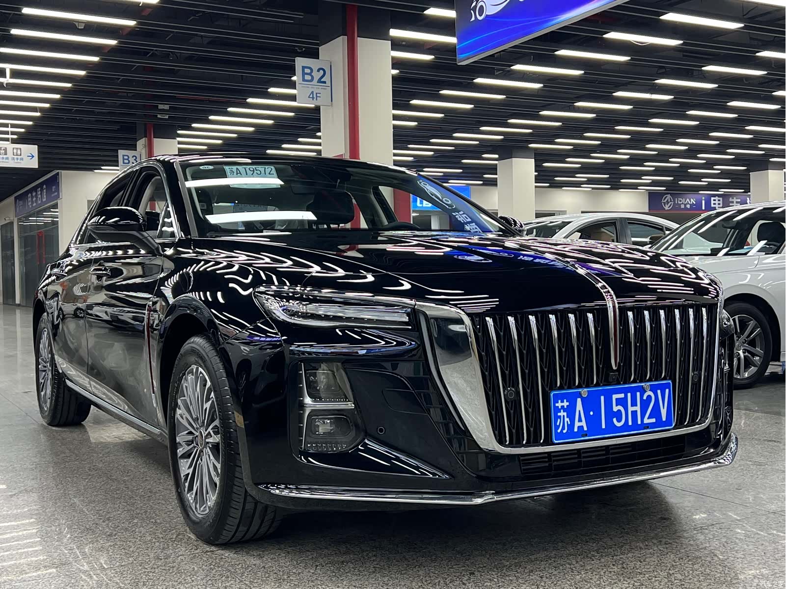 Hongqi H5, 2026 18