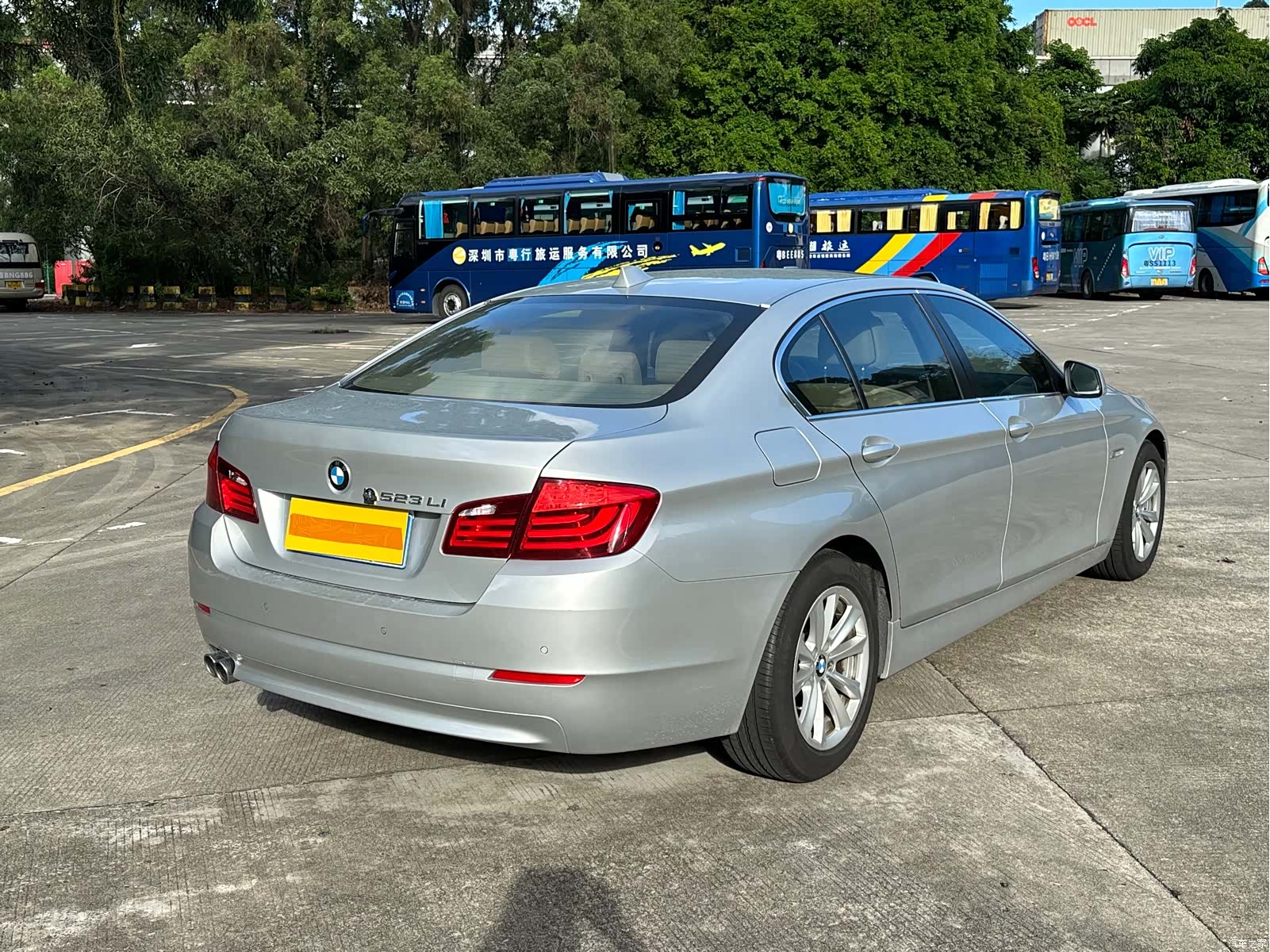 BMW 5 Series, 2011 все фото