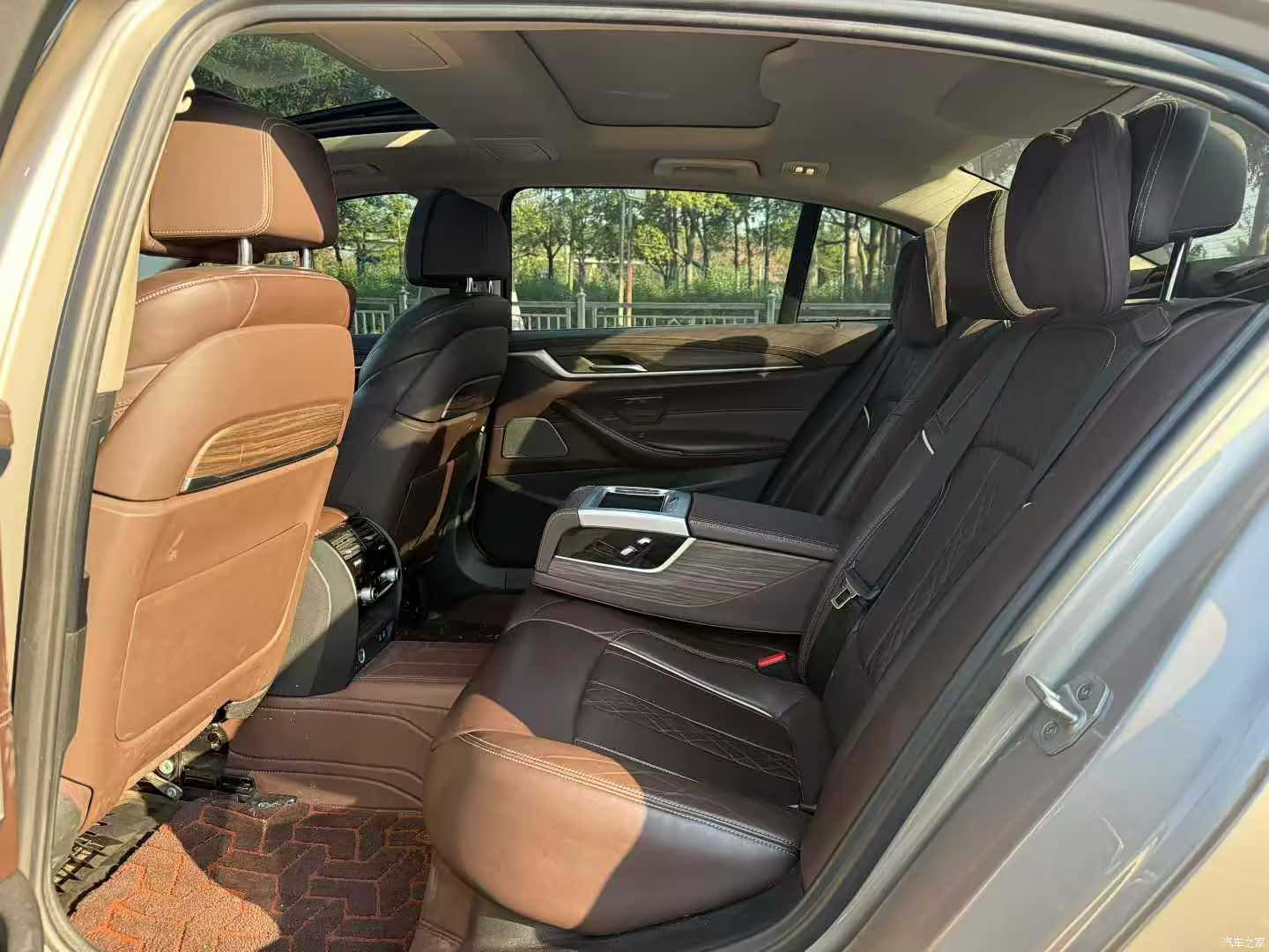 BMW 5 Series, 2020 6