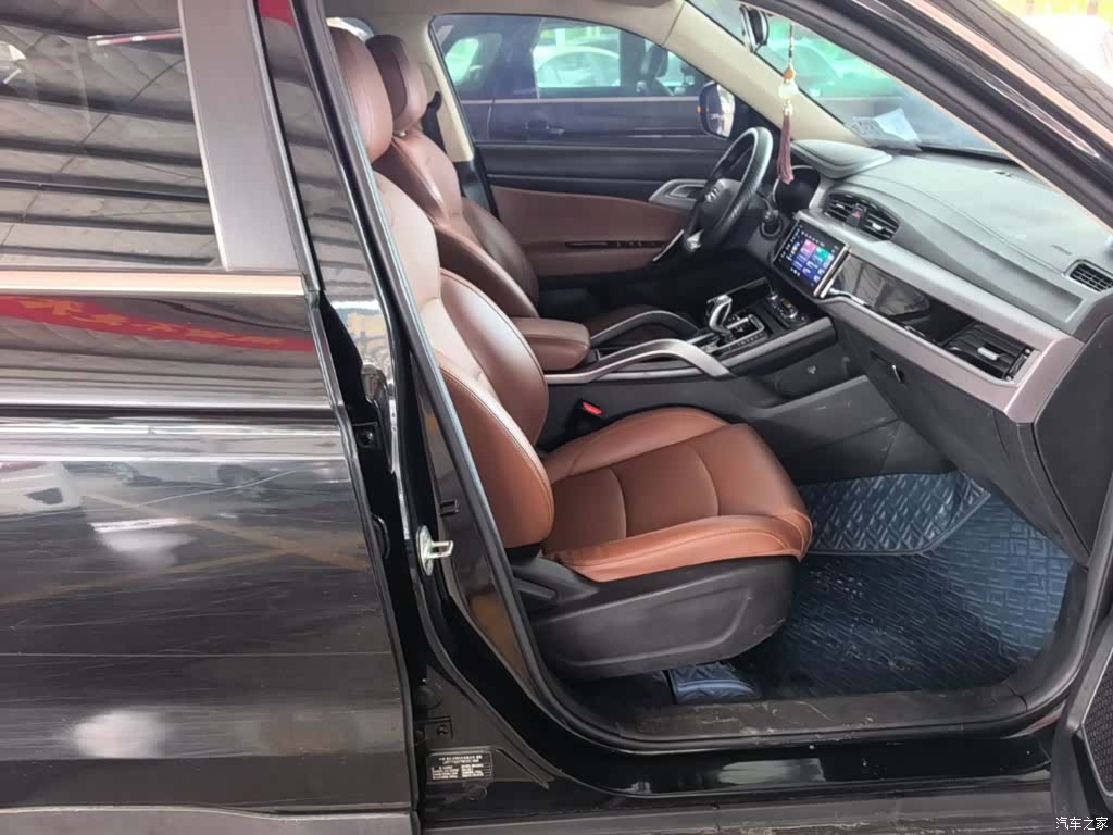 Geely Boyue, 2021 25