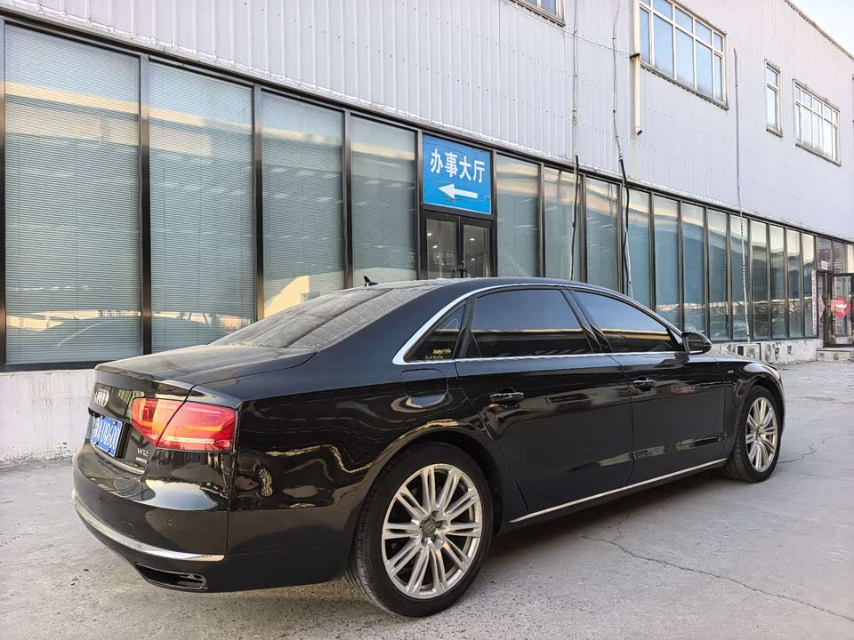 Audi A8