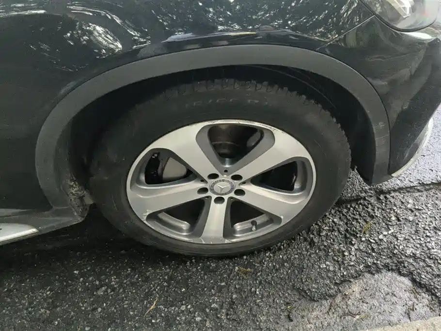 Mercedes-Benz GLC Mercedes-Benz GLC