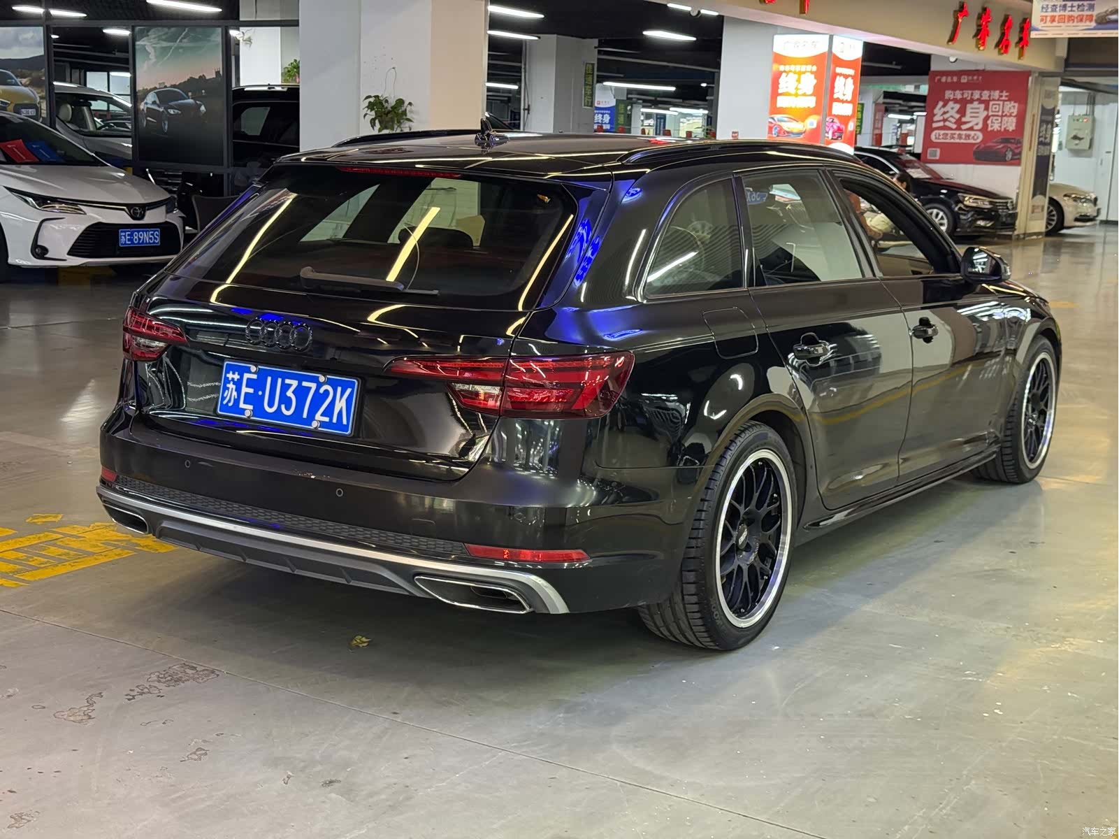 Audi A4, 2020 все фото