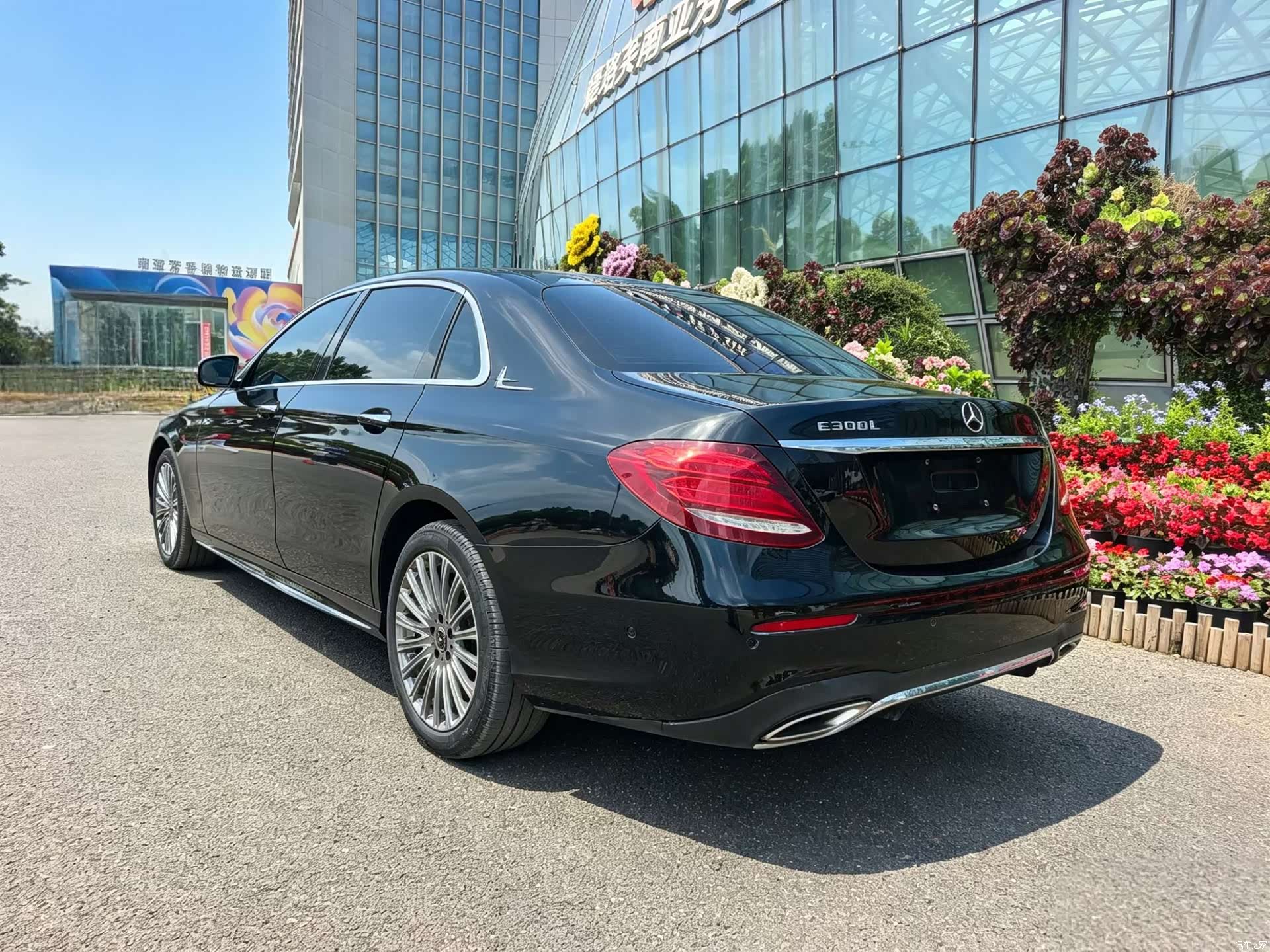 Mercedes-Benz E-Class, 2019 18