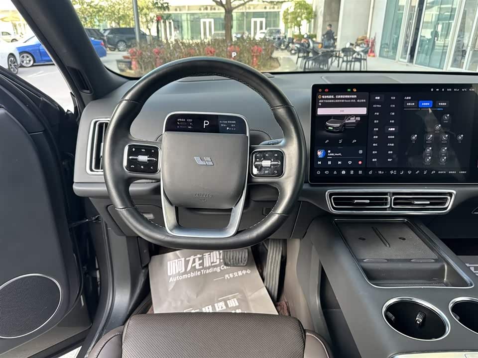 Li Auto Ideal L8