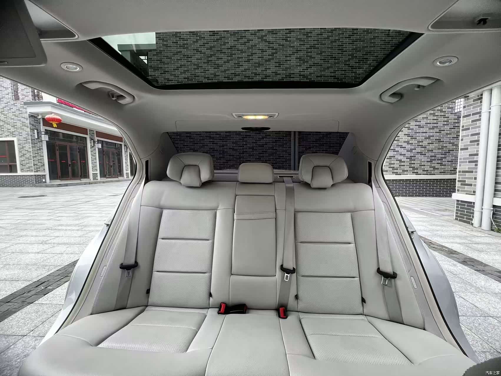 Mercedes-Benz E-Class, 2014 19