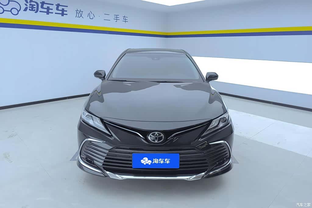 Toyota Camry, 2023 2