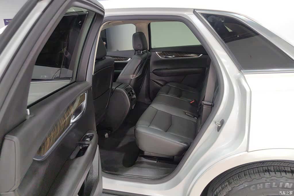 Cadillac XT5, 2019 11