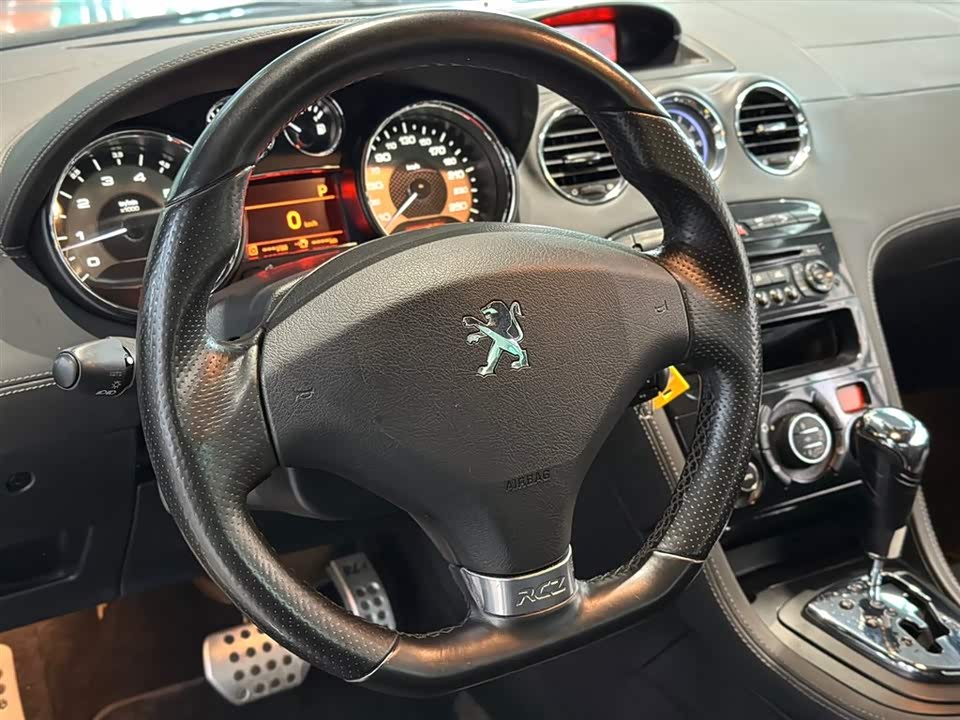 Peugeot RCZ