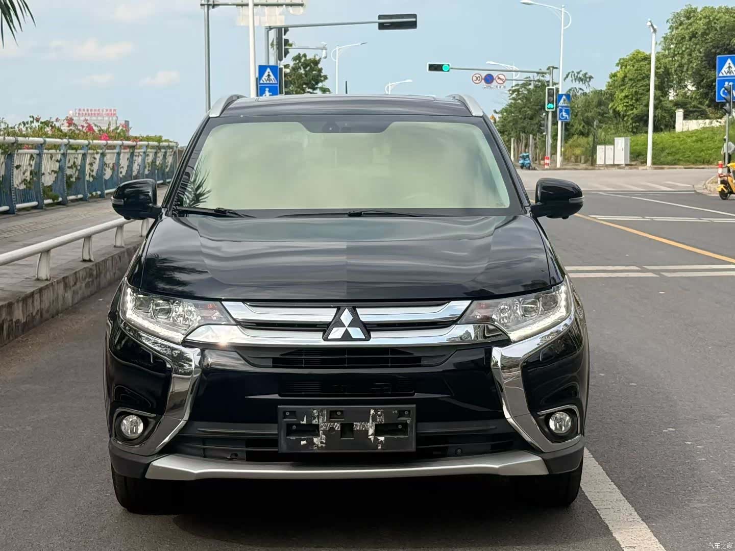 Mitsubishi Outlander, 2017 2