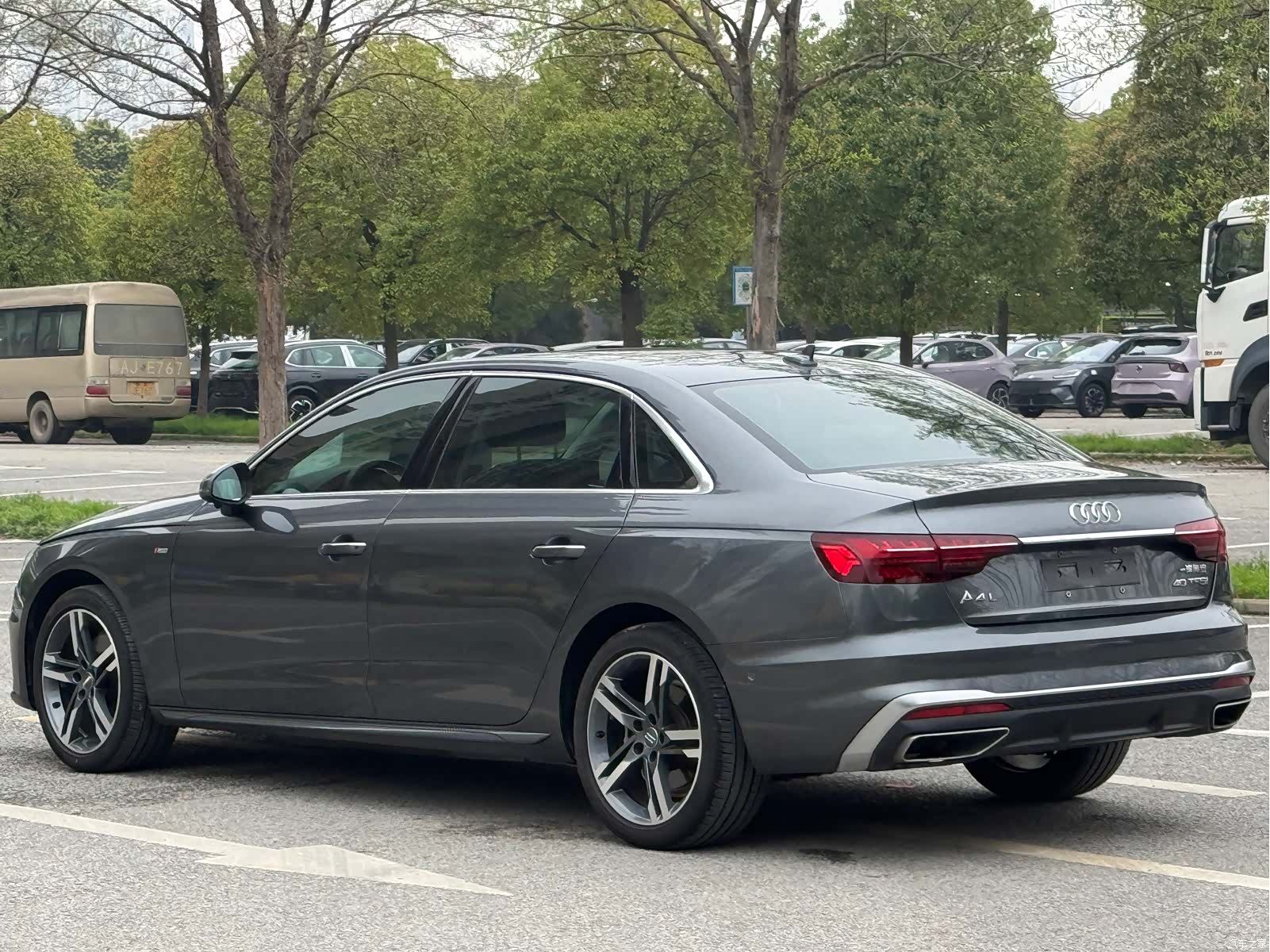 Audi A4L, 2021 15