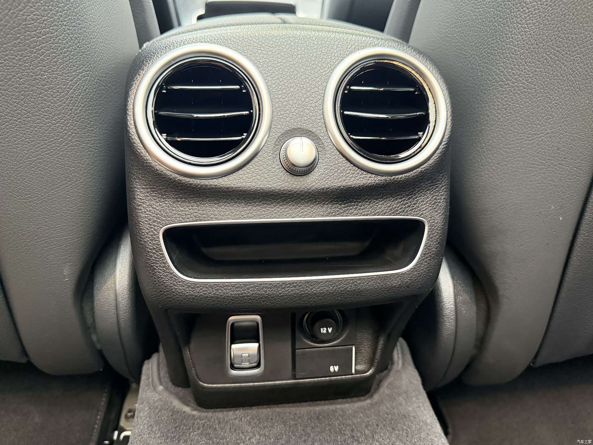 Mercedes-Benz C-Class, 2021 16