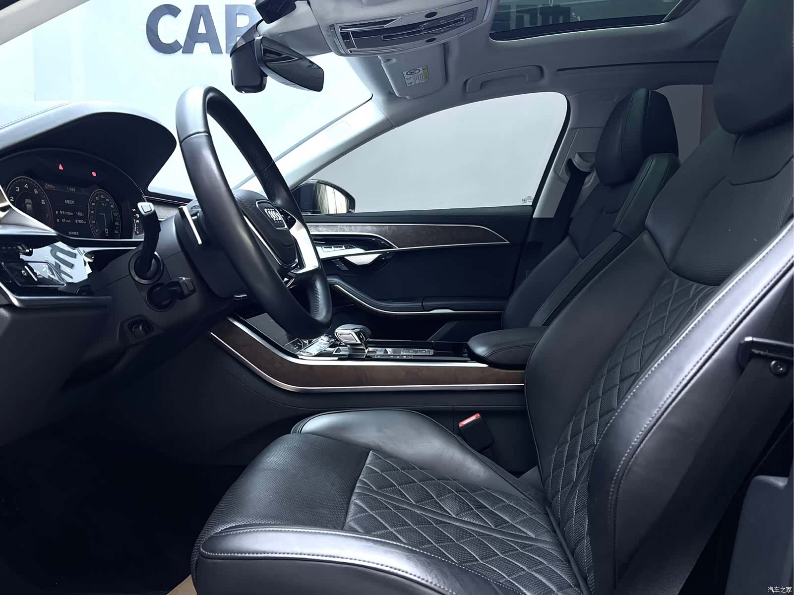 Audi A8L, 2023 12
