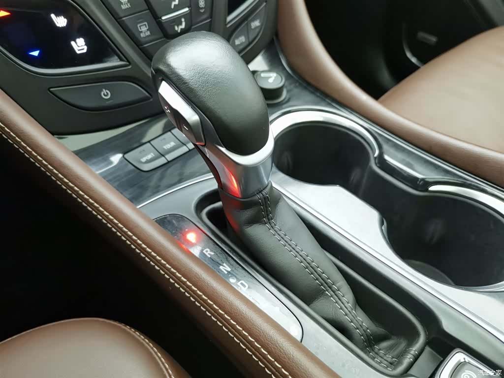 Buick Envision Plus, 2018 13