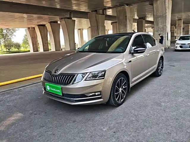 Škoda Octavia 2017 — купить из Китая под заказ