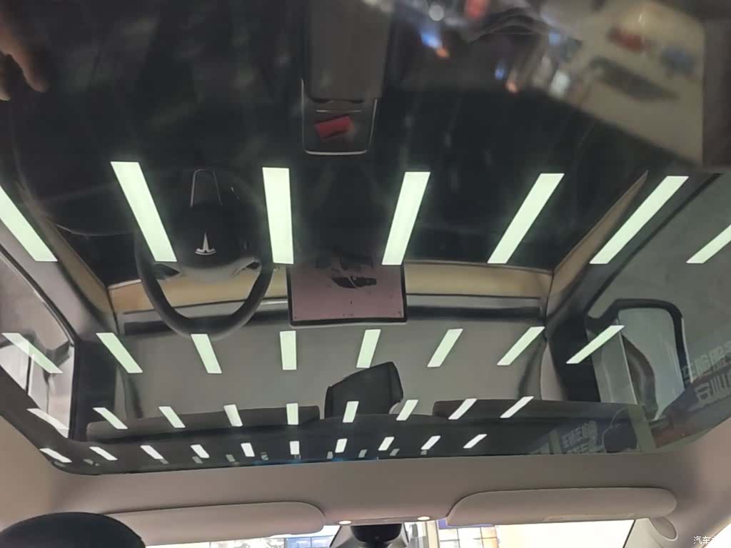 Tesla Model Y, 2022 18
