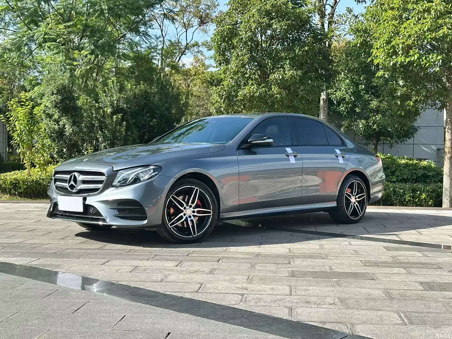 Mercedes-Benz E-Class, 2017 1