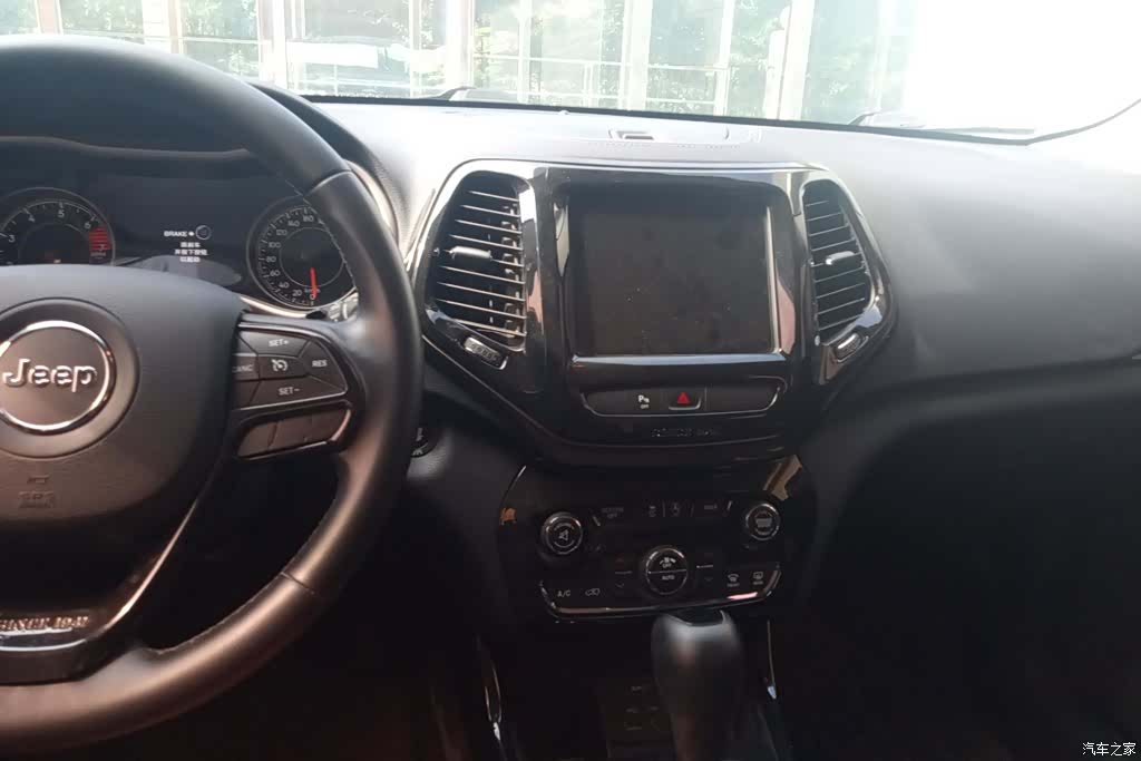 Jeep Cherokee, 2017 13
