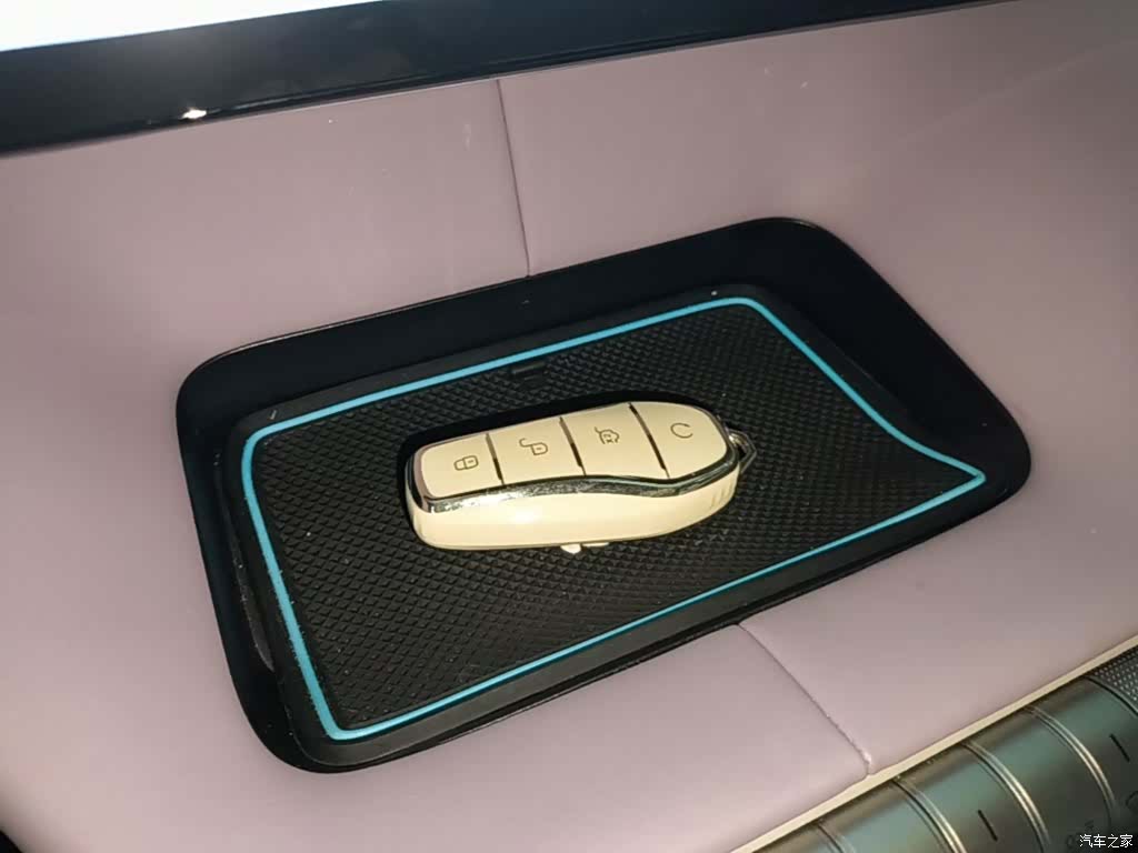 BYD Dolphin, 2022 9