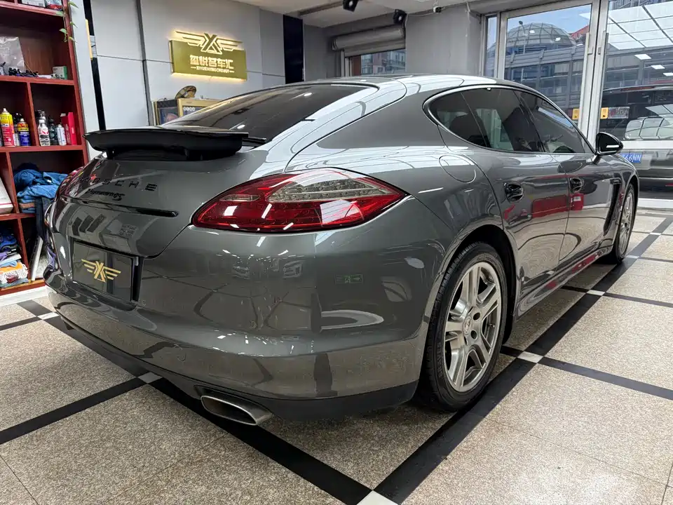 Porsche Panamera