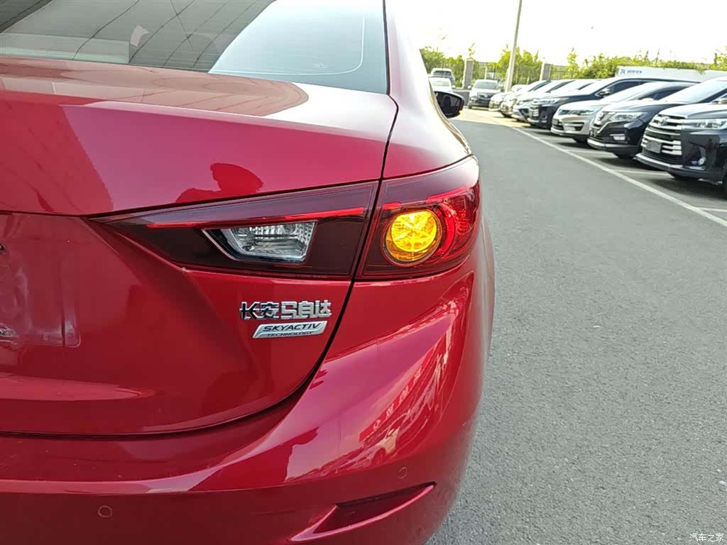 Mazda Mazda3, 2017 8