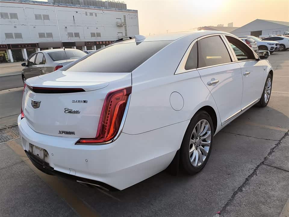 Cadillac XTS