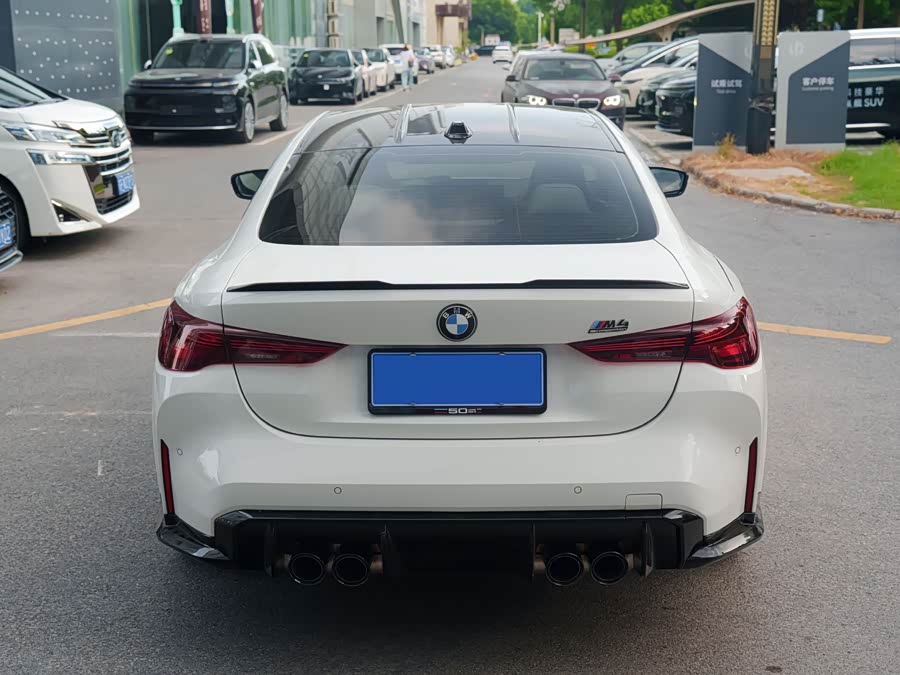 BMW M4 2025, фото 5
