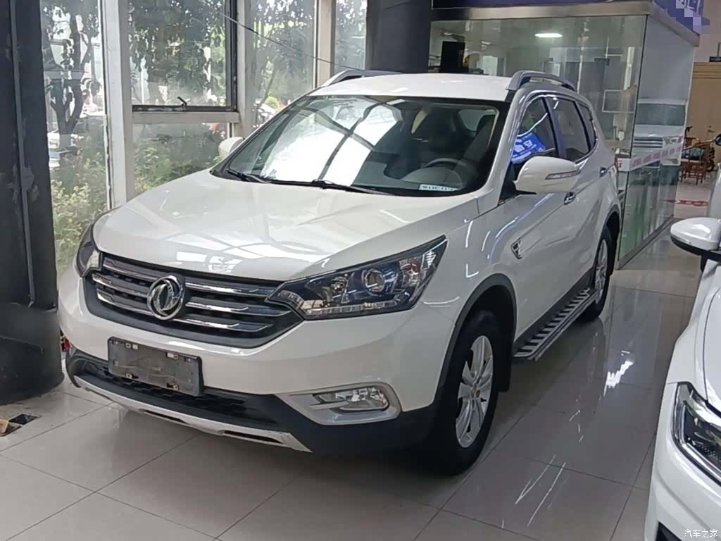 DongFeng AX7, 2015 2
