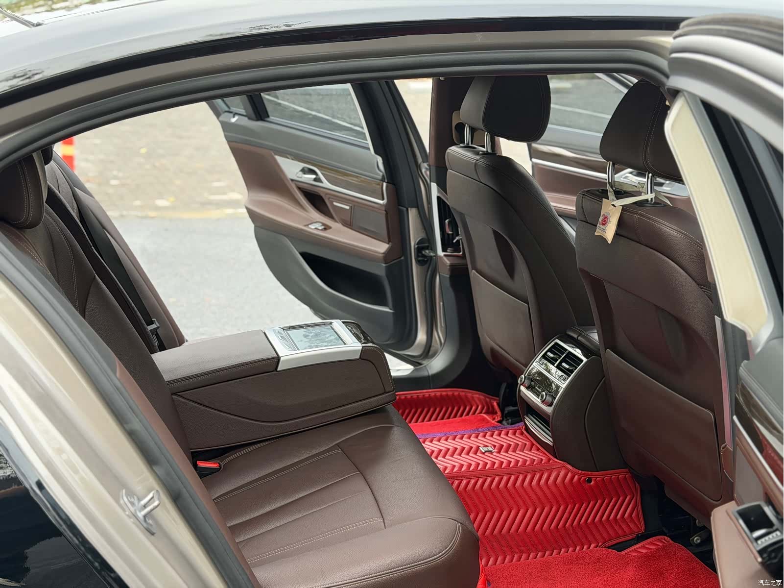BMW 7 Series, 2017 12