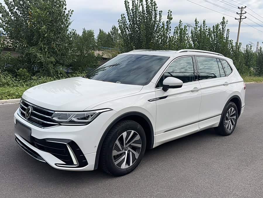Volkswagen Tiguan L PHEV