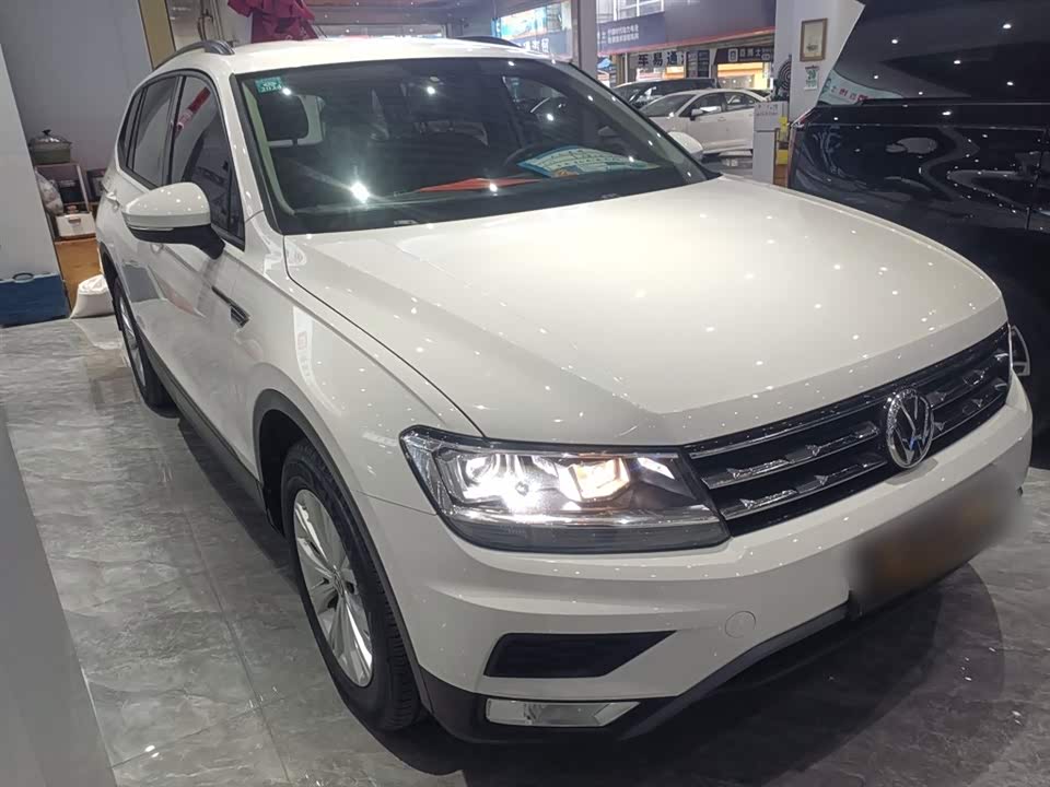 Volkswagen Tiguan L