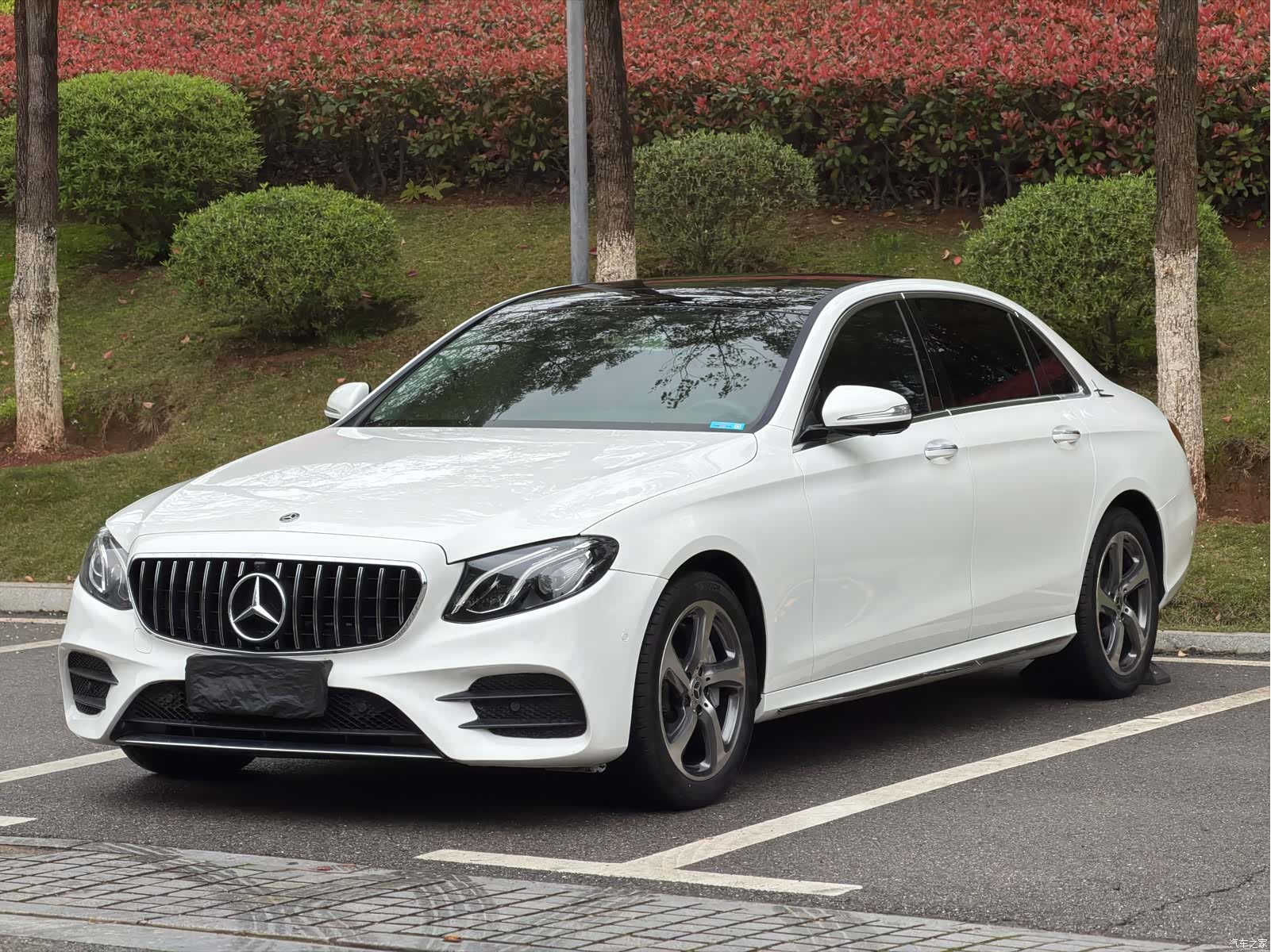 Mercedes-Benz E-Class, 2018 1