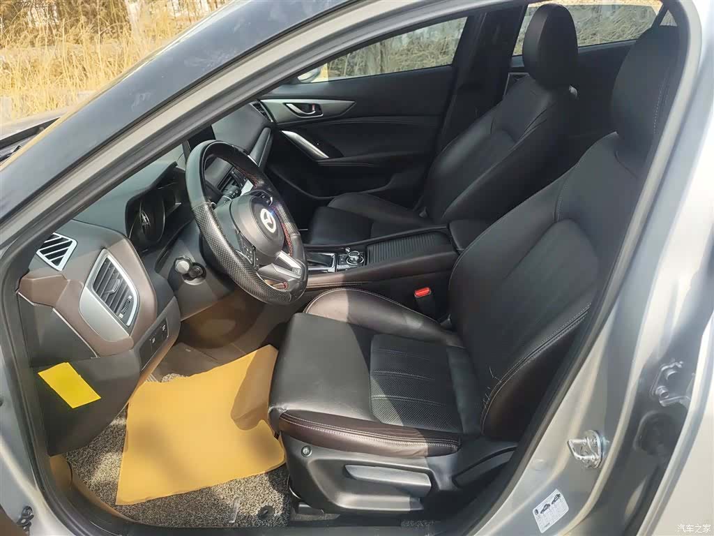 Mazda CX-4, 2017 11