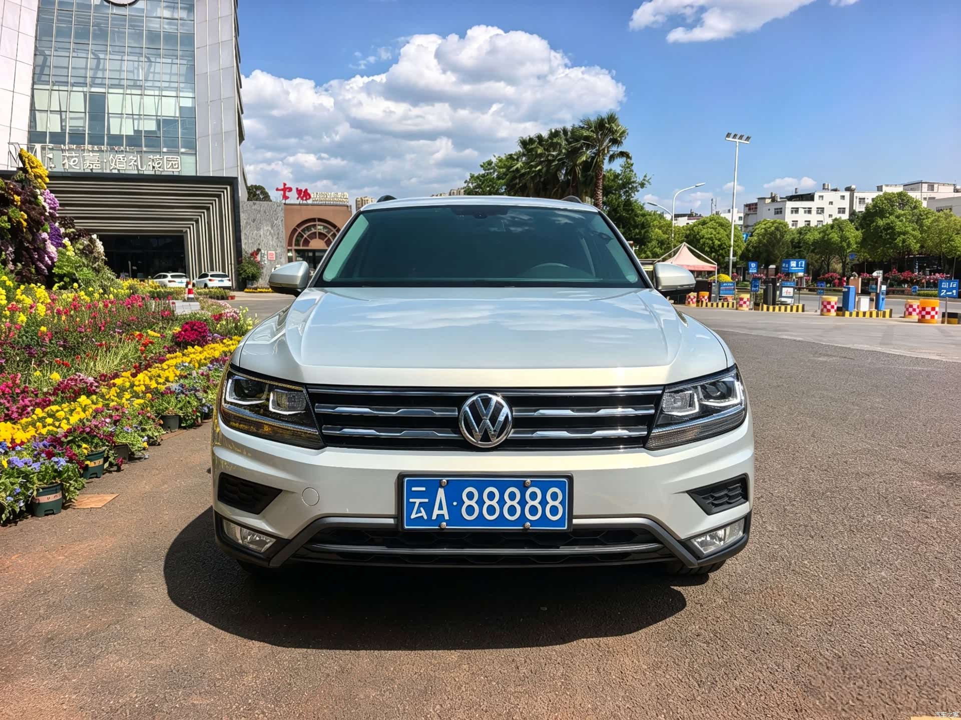 Volkswagen Tiguan L, 2019 2