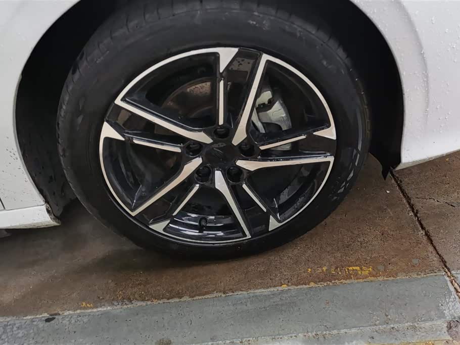 Geely Binrui Geely Binrui