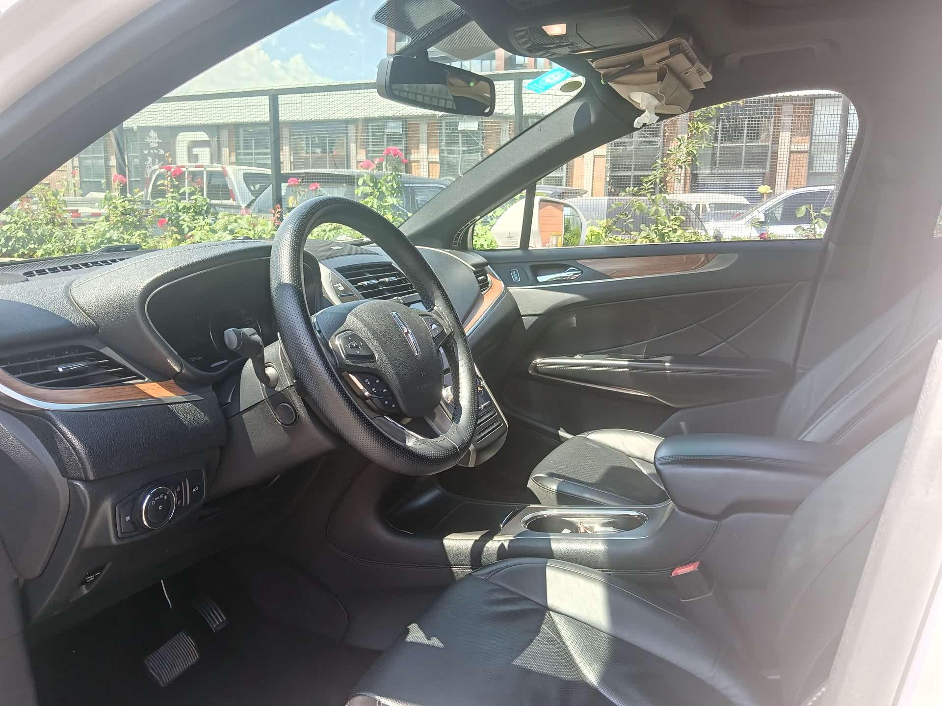 Lincoln MKC, 2017 15