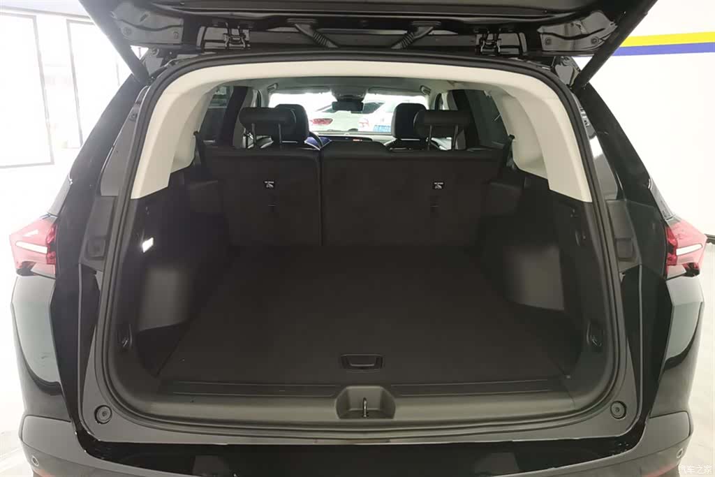 Buick Envision Plus, 2025 4
