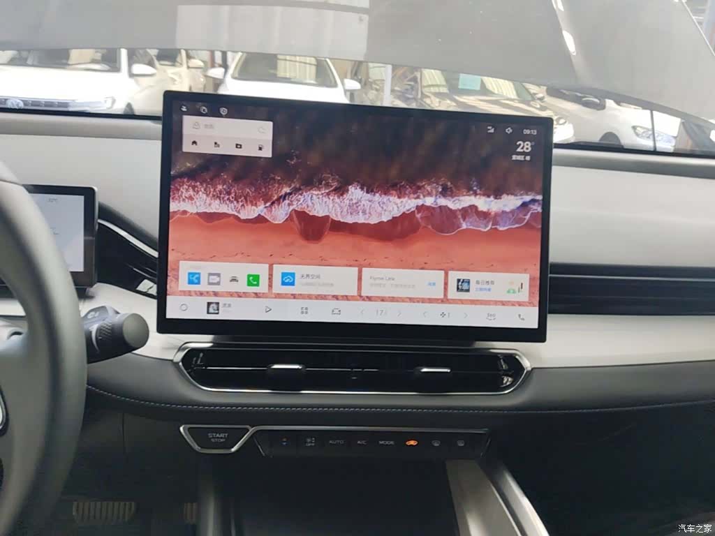 Geely Preface, 2025 13