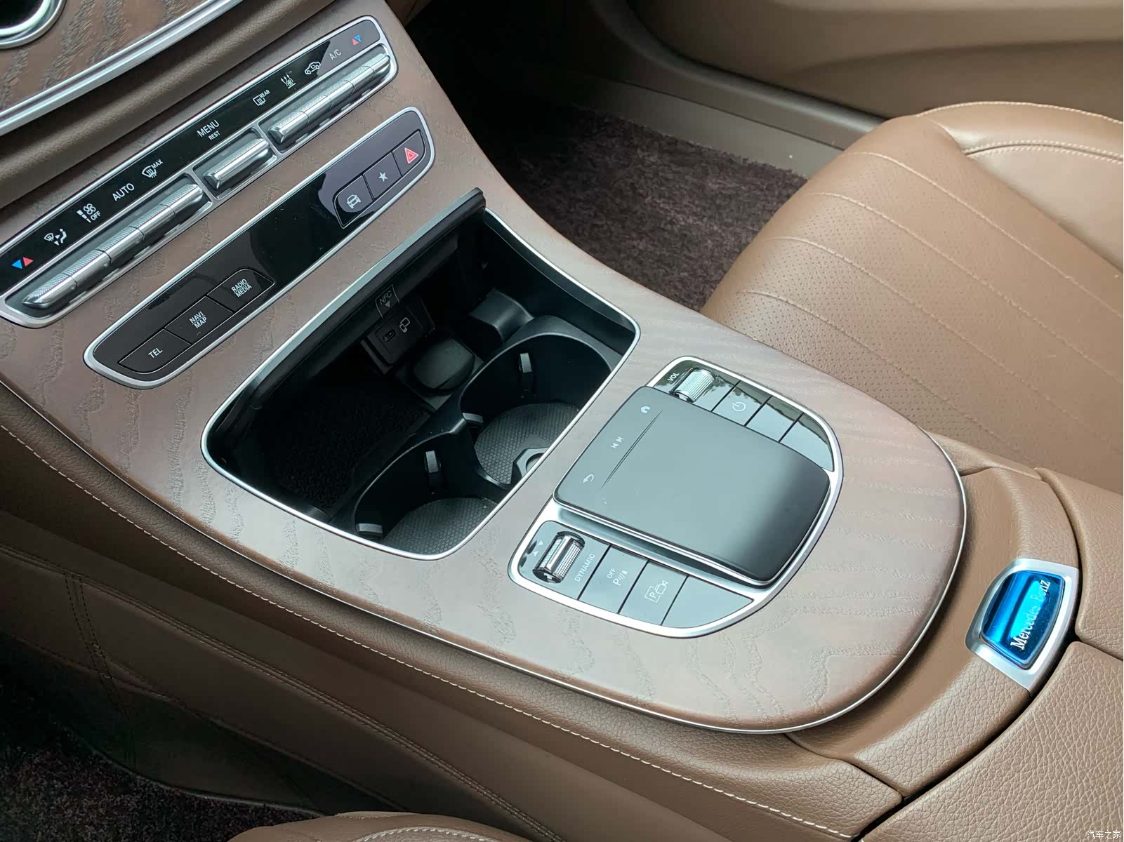 Mercedes-Benz E-Class, 2022 21