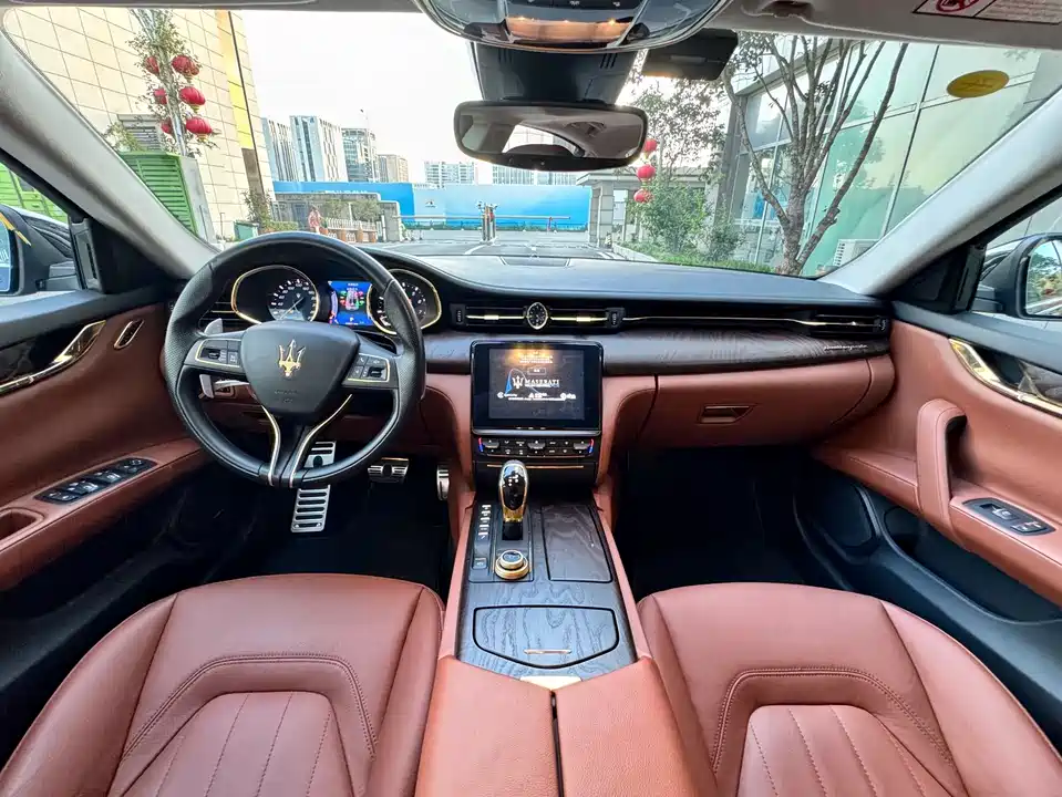 Maserati President