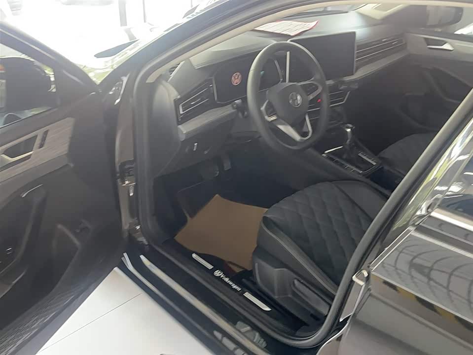 Volkswagen Sagitar Volkswagen Sagitar