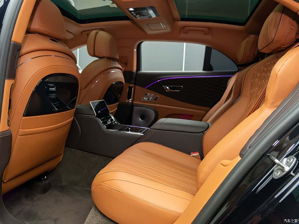 Bentley Flying Spur, 2022 16