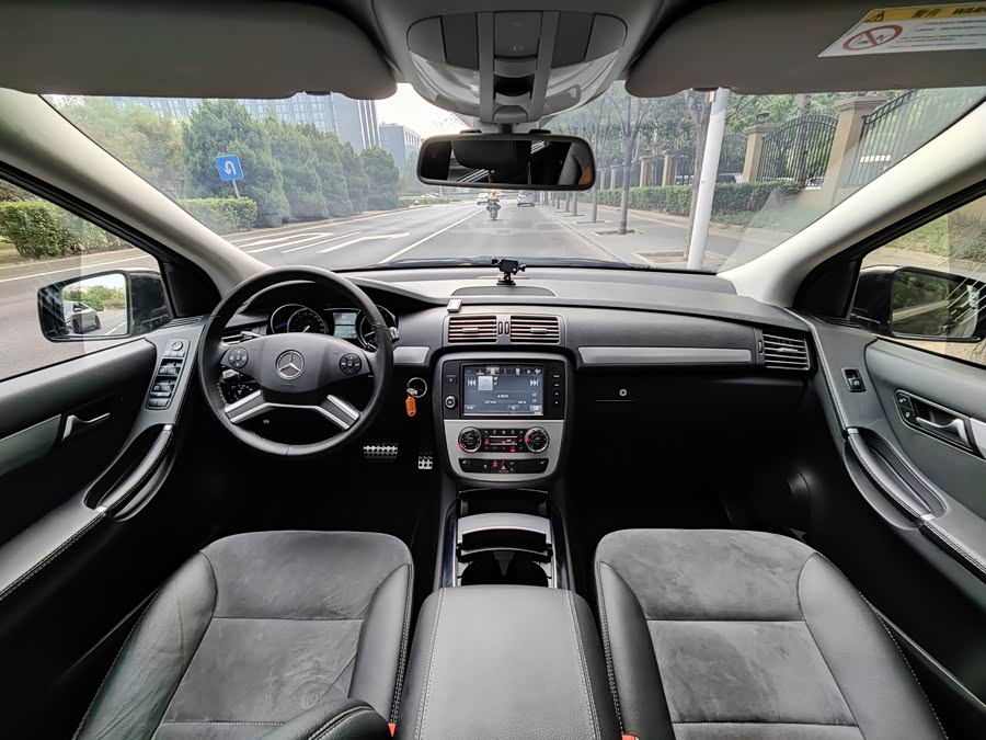 Mercedes-Benz R-Class 2016, фото 11