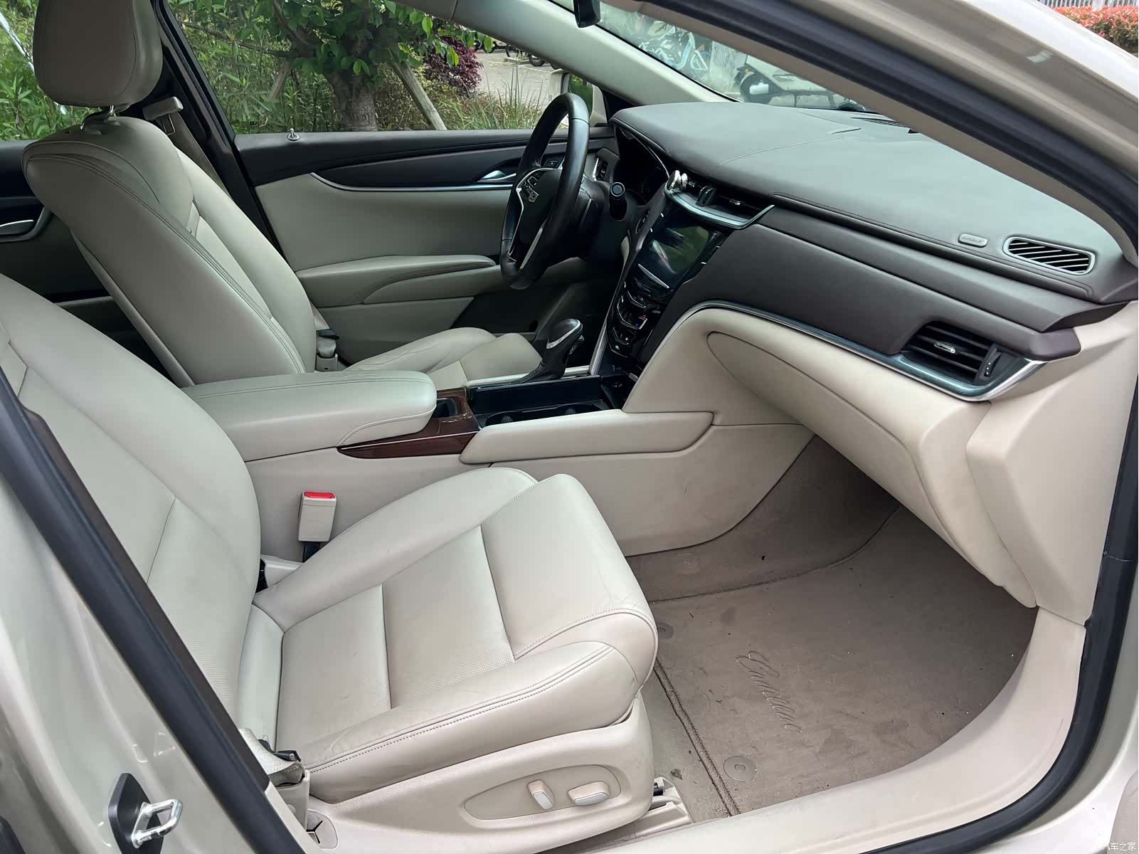 Cadillac XTS, 2016 12