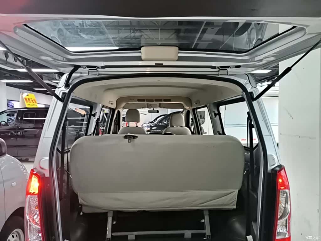 Wuling S, 2022 19