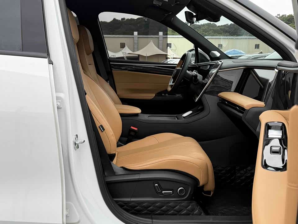 Geely Galaxy Galaxy L7