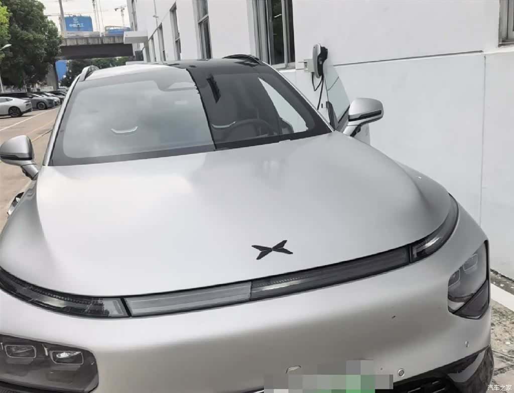 Xpeng G9, 2026 все фото