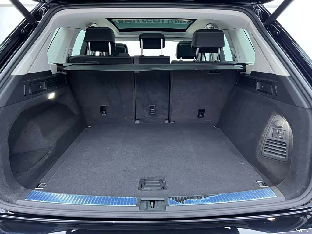 Volkswagen Touareg, 2019 13