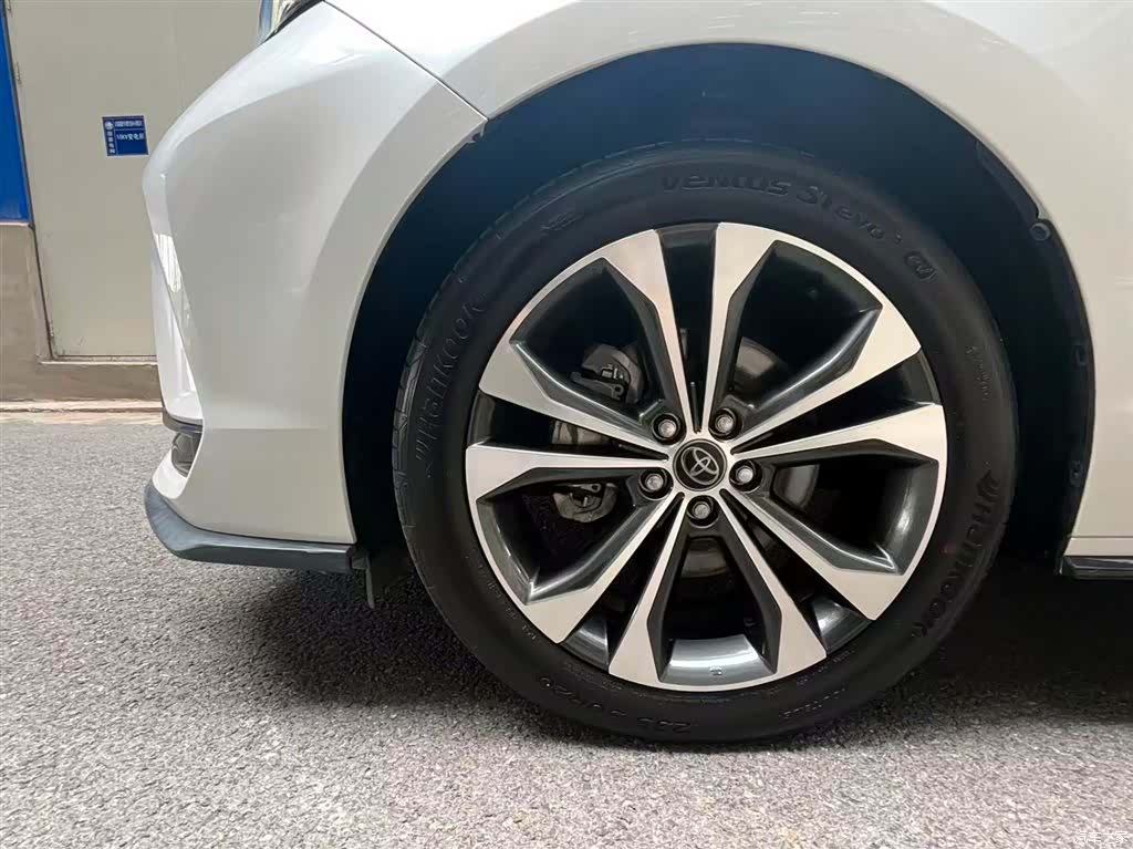 Toyota Granvia, 2023 6