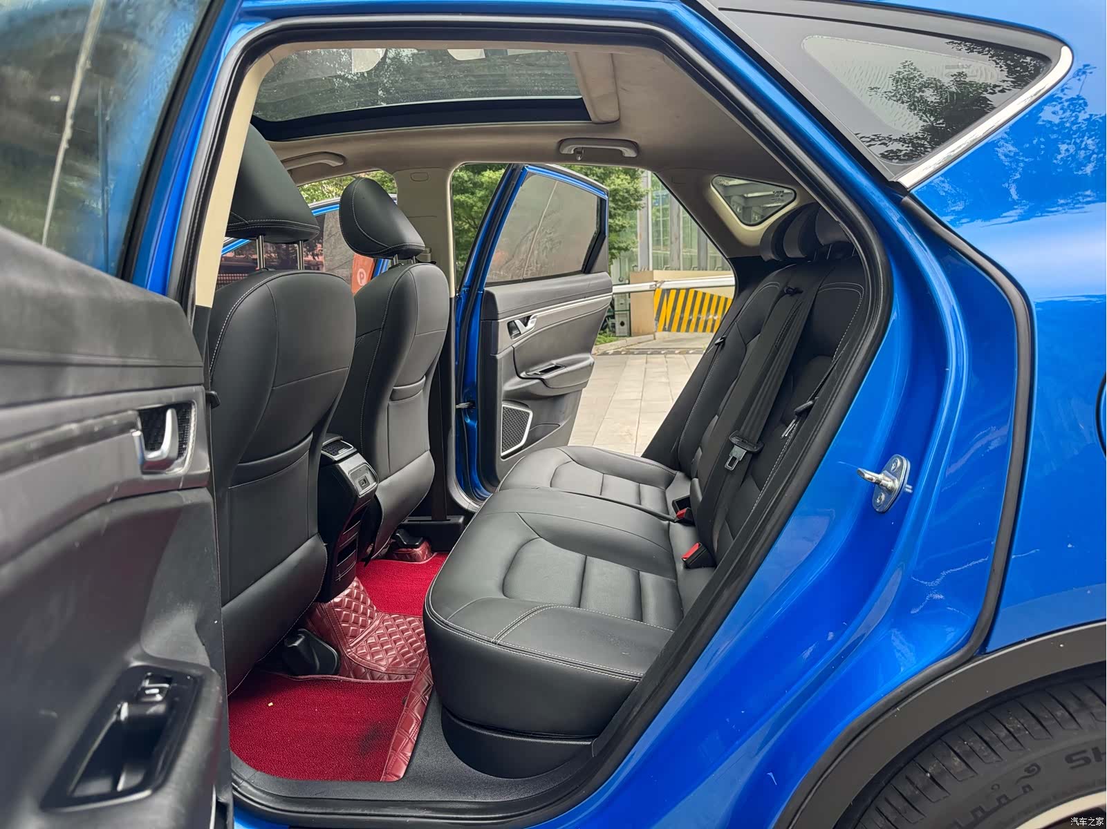 Geely Emgrand, 2017 10